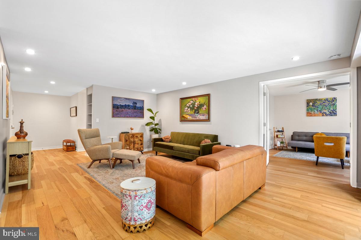 5904 MOUNT EAGLE DR #108B, ALEXANDRIA, Virginia 22303, 3 Bedrooms Bedrooms, 9 Rooms Rooms,2 BathroomsBathrooms,Residential,For sale,5904 MOUNT EAGLE DR #108B,VAFX2255330 MLS # VAFX2255330