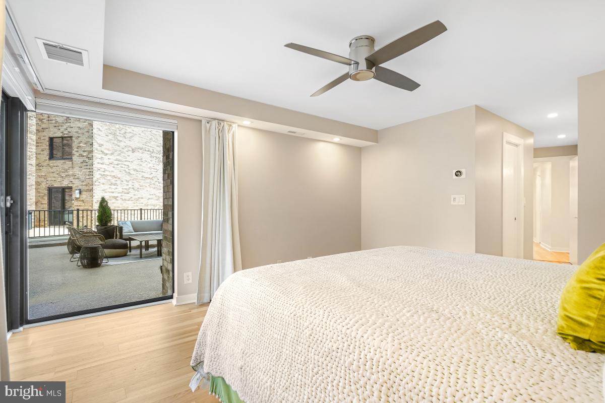 5904 MOUNT EAGLE DR #108B, ALEXANDRIA, Virginia 22303, 3 Bedrooms Bedrooms, 9 Rooms Rooms,2 BathroomsBathrooms,Residential,For sale,5904 MOUNT EAGLE DR #108B,VAFX2255330 MLS # VAFX2255330