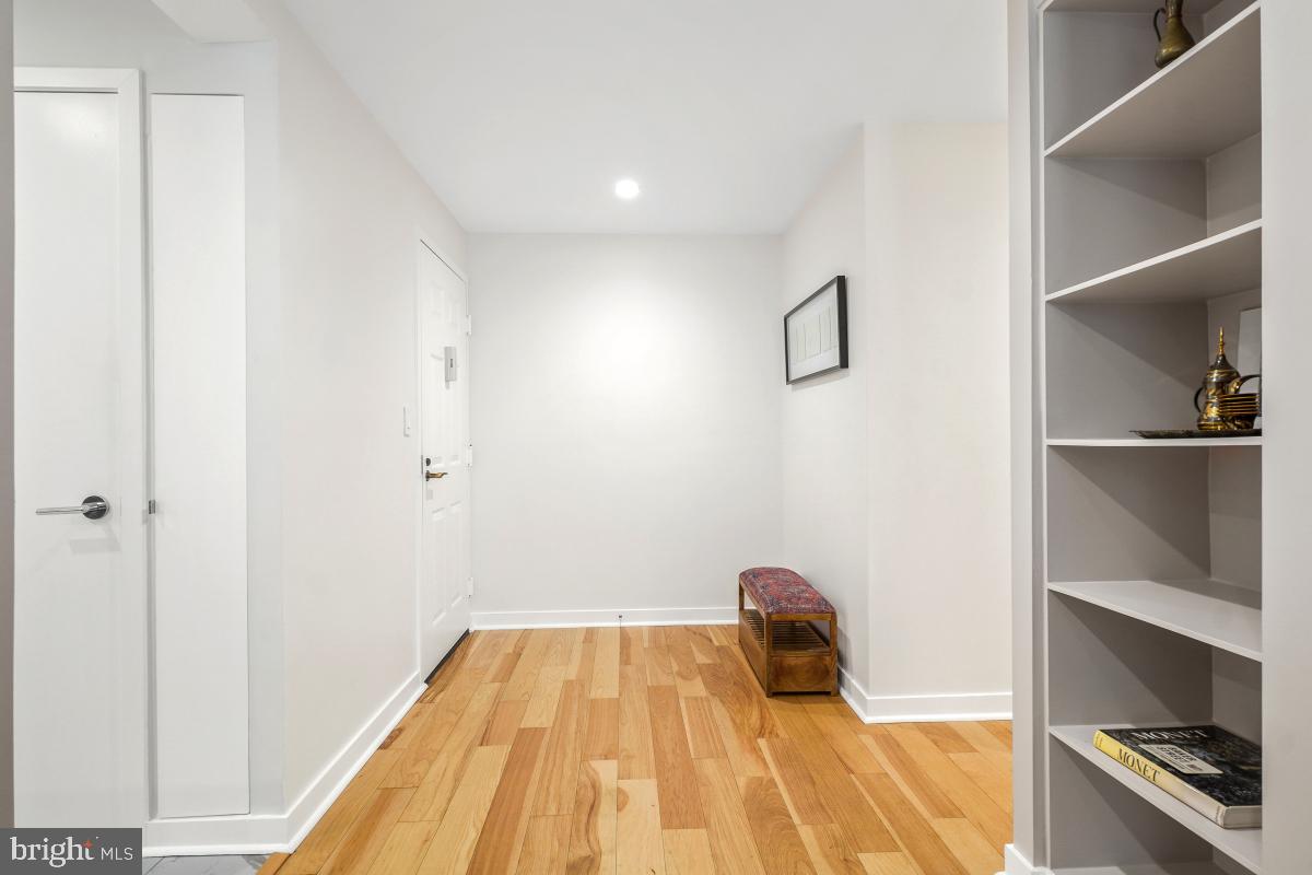 5904 MOUNT EAGLE DR #108B, ALEXANDRIA, Virginia 22303, 3 Bedrooms Bedrooms, 9 Rooms Rooms,2 BathroomsBathrooms,Residential,For sale,5904 MOUNT EAGLE DR #108B,VAFX2255330 MLS # VAFX2255330