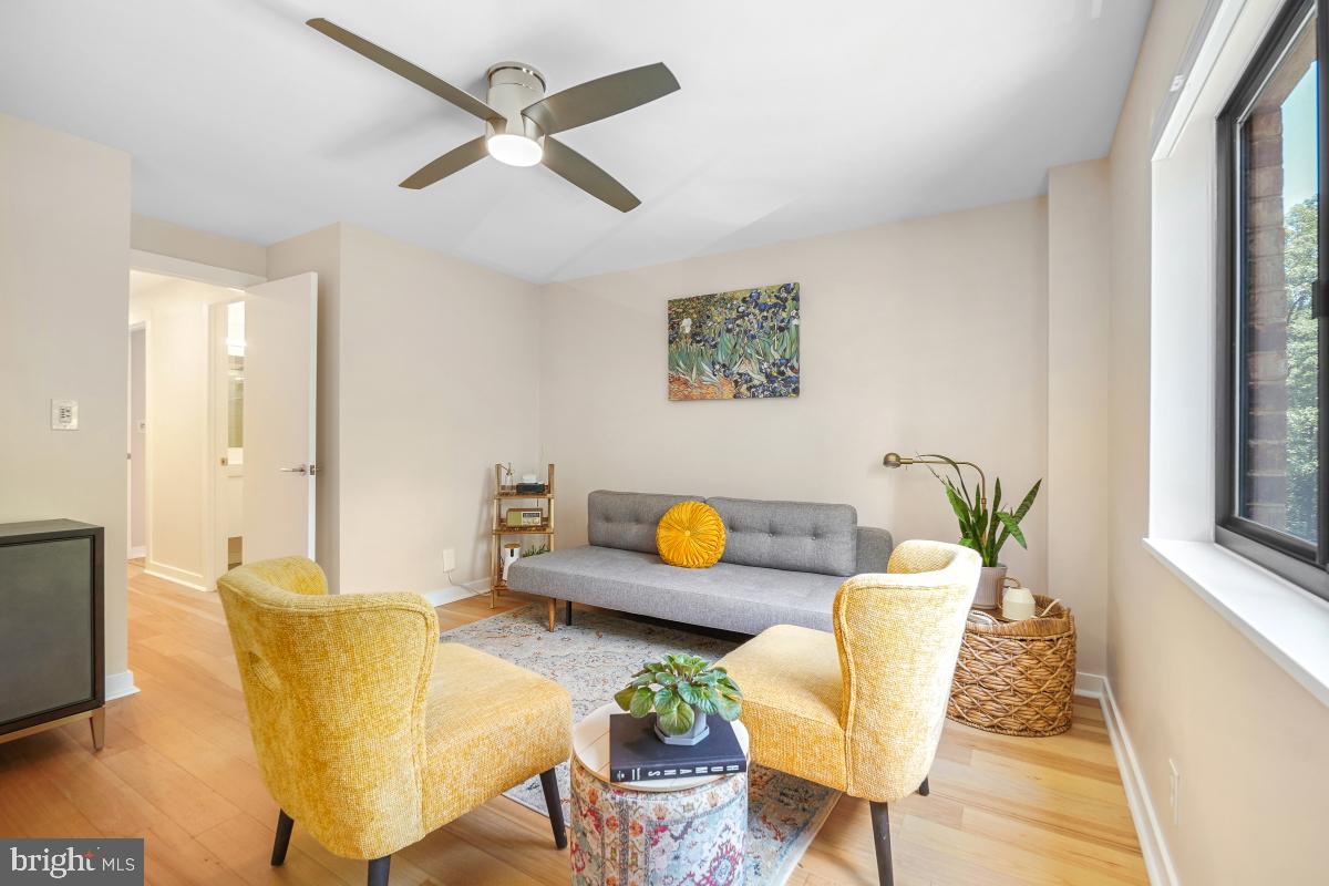 5904 MOUNT EAGLE DR #108B, ALEXANDRIA, Virginia 22303, 3 Bedrooms Bedrooms, 9 Rooms Rooms,2 BathroomsBathrooms,Residential,For sale,5904 MOUNT EAGLE DR #108B,VAFX2255330 MLS # VAFX2255330