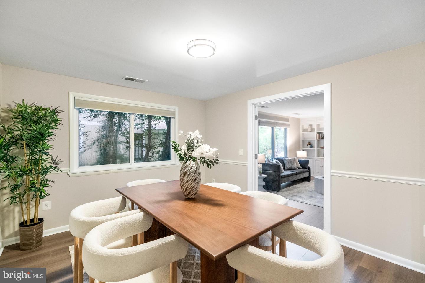 6352 12TH ST N, ARLINGTON, Virginia 22205, 3 Bedrooms Bedrooms, ,2 BathroomsBathrooms,Residential,For sale,6352 12TH ST N,VAAR2060684 MLS # VAAR2060684