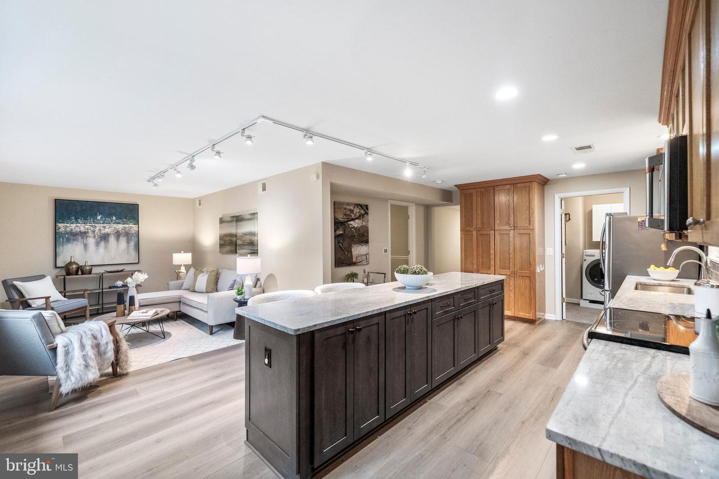 6352 12TH ST N, ARLINGTON, Virginia 22205, 3 Bedrooms Bedrooms, ,2 BathroomsBathrooms,Residential,For sale,6352 12TH ST N,VAAR2060684 MLS # VAAR2060684