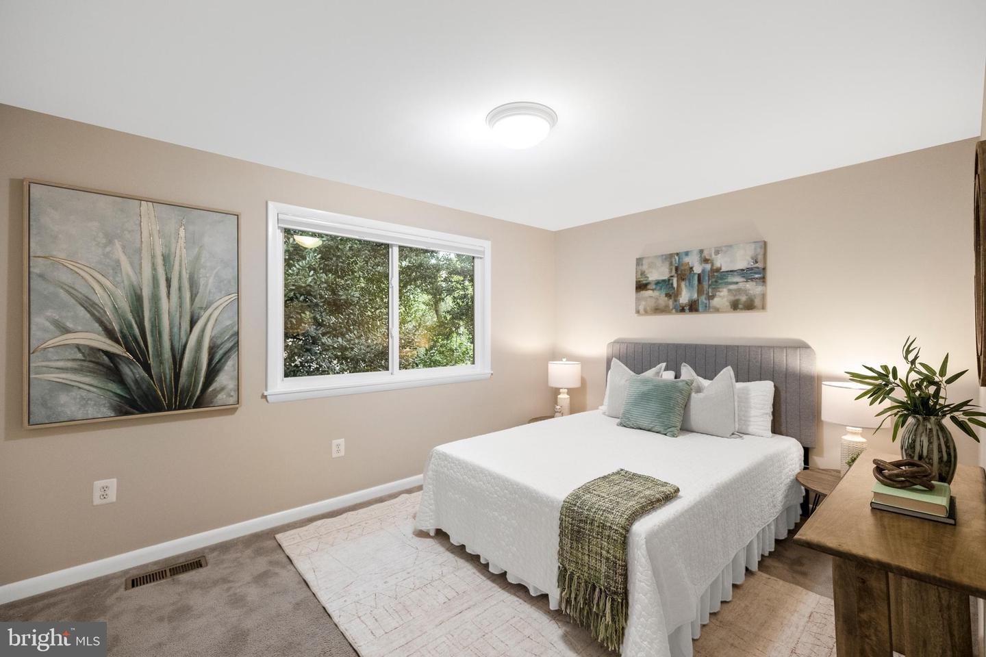6352 12TH ST N, ARLINGTON, Virginia 22205, 3 Bedrooms Bedrooms, ,2 BathroomsBathrooms,Residential,For sale,6352 12TH ST N,VAAR2060684 MLS # VAAR2060684