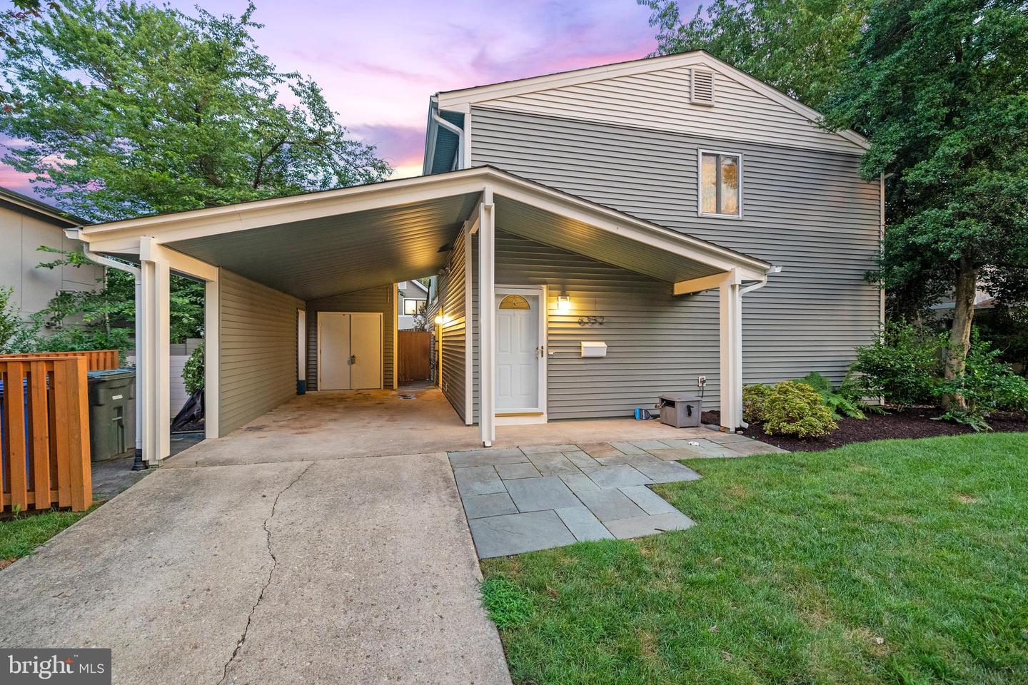6352 12TH ST N, ARLINGTON, Virginia 22205, 3 Bedrooms Bedrooms, ,2 BathroomsBathrooms,Residential,For sale,6352 12TH ST N,VAAR2060684 MLS # VAAR2060684