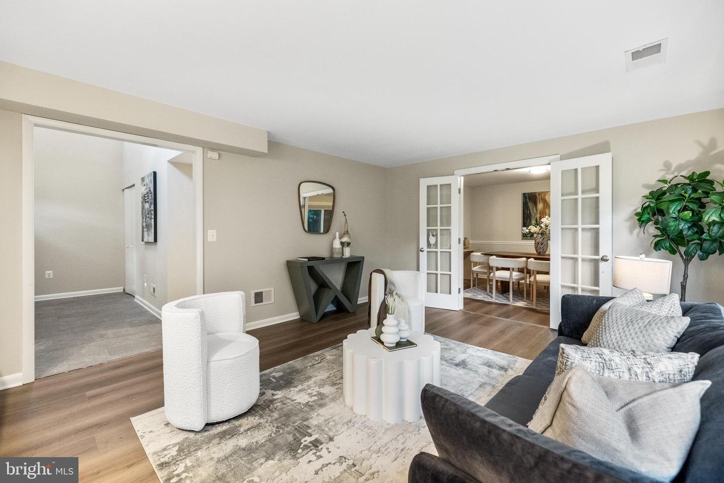6352 12TH ST N, ARLINGTON, Virginia 22205, 3 Bedrooms Bedrooms, ,2 BathroomsBathrooms,Residential,For sale,6352 12TH ST N,VAAR2060684 MLS # VAAR2060684