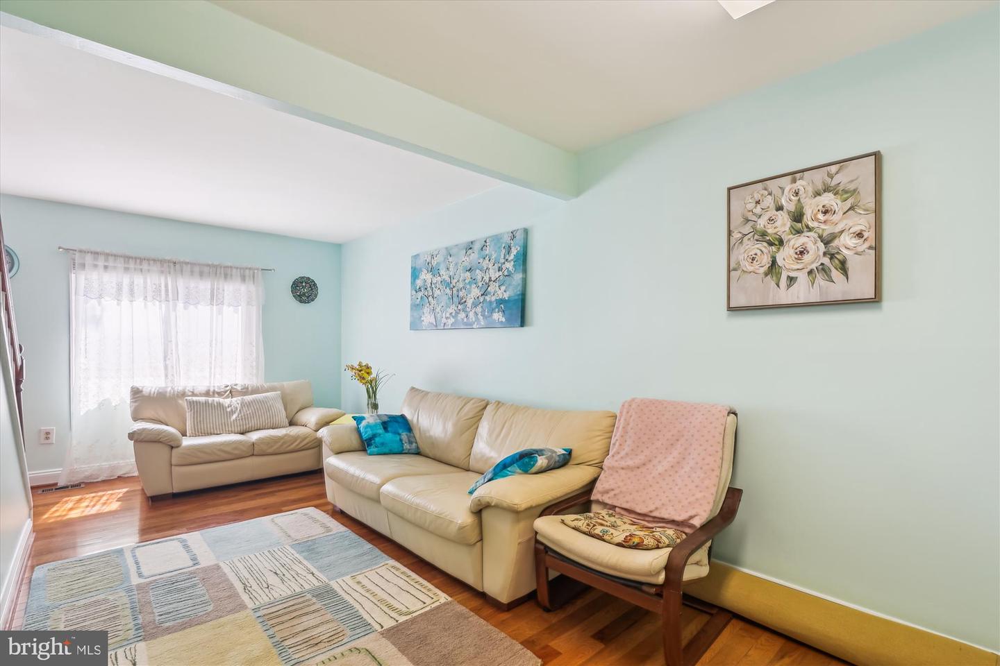 3024 SUGAR LN, VIENNA, Virginia 22181, 4 Bedrooms Bedrooms, ,3 BathroomsBathrooms,Residential,For sale,3024 SUGAR LN,VAFX2255012 MLS # VAFX2255012