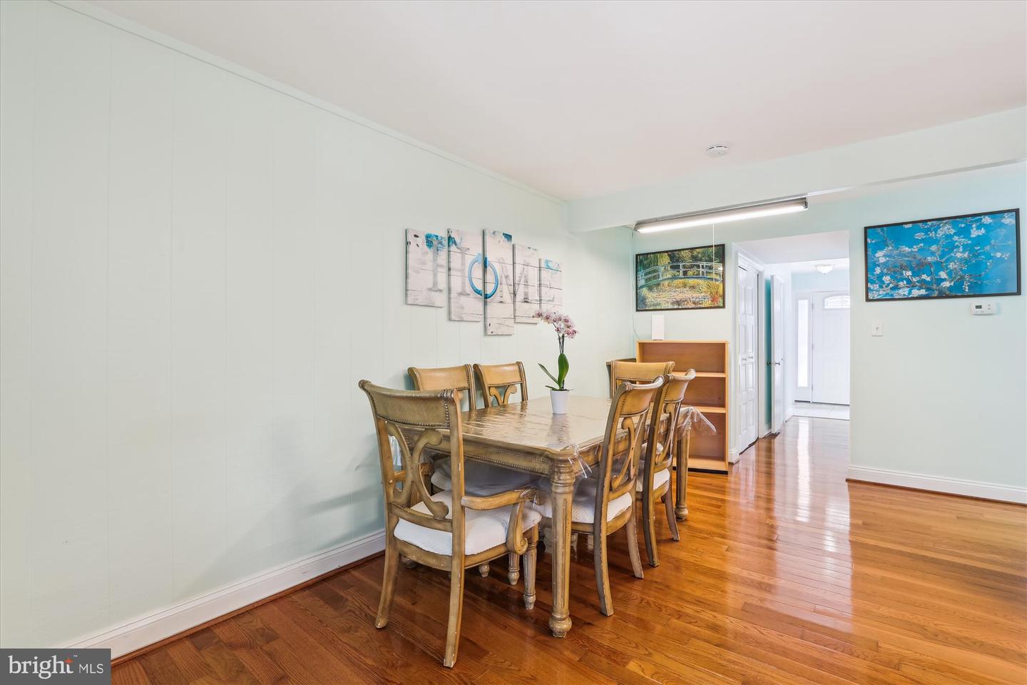 3024 SUGAR LN, VIENNA, Virginia 22181, 4 Bedrooms Bedrooms, ,3 BathroomsBathrooms,Residential,For sale,3024 SUGAR LN,VAFX2255012 MLS # VAFX2255012