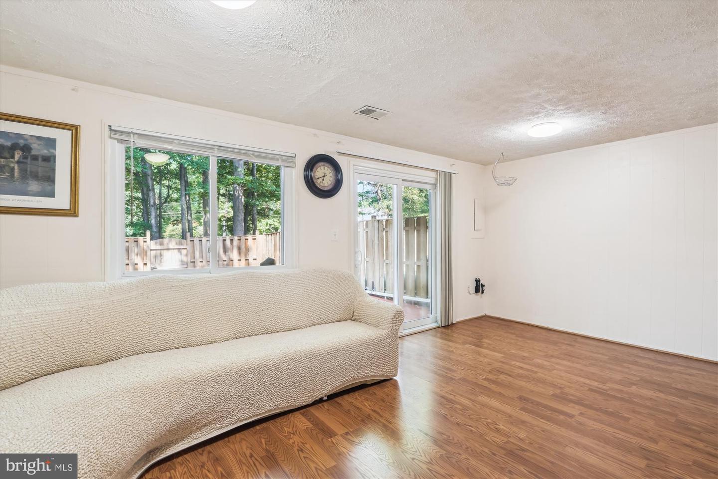 3024 SUGAR LN, VIENNA, Virginia 22181, 4 Bedrooms Bedrooms, ,3 BathroomsBathrooms,Residential,For sale,3024 SUGAR LN,VAFX2255012 MLS # VAFX2255012