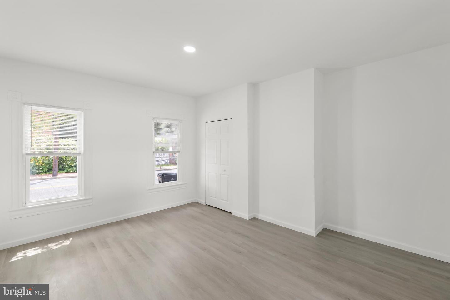 707 S BRADDOCK ST, WINCHESTER, Virginia 22601, 5 Bedrooms Bedrooms, ,2 BathroomsBathrooms,Residential,For sale,707 S BRADDOCK ST,VAWI2008680 MLS # VAWI2008680