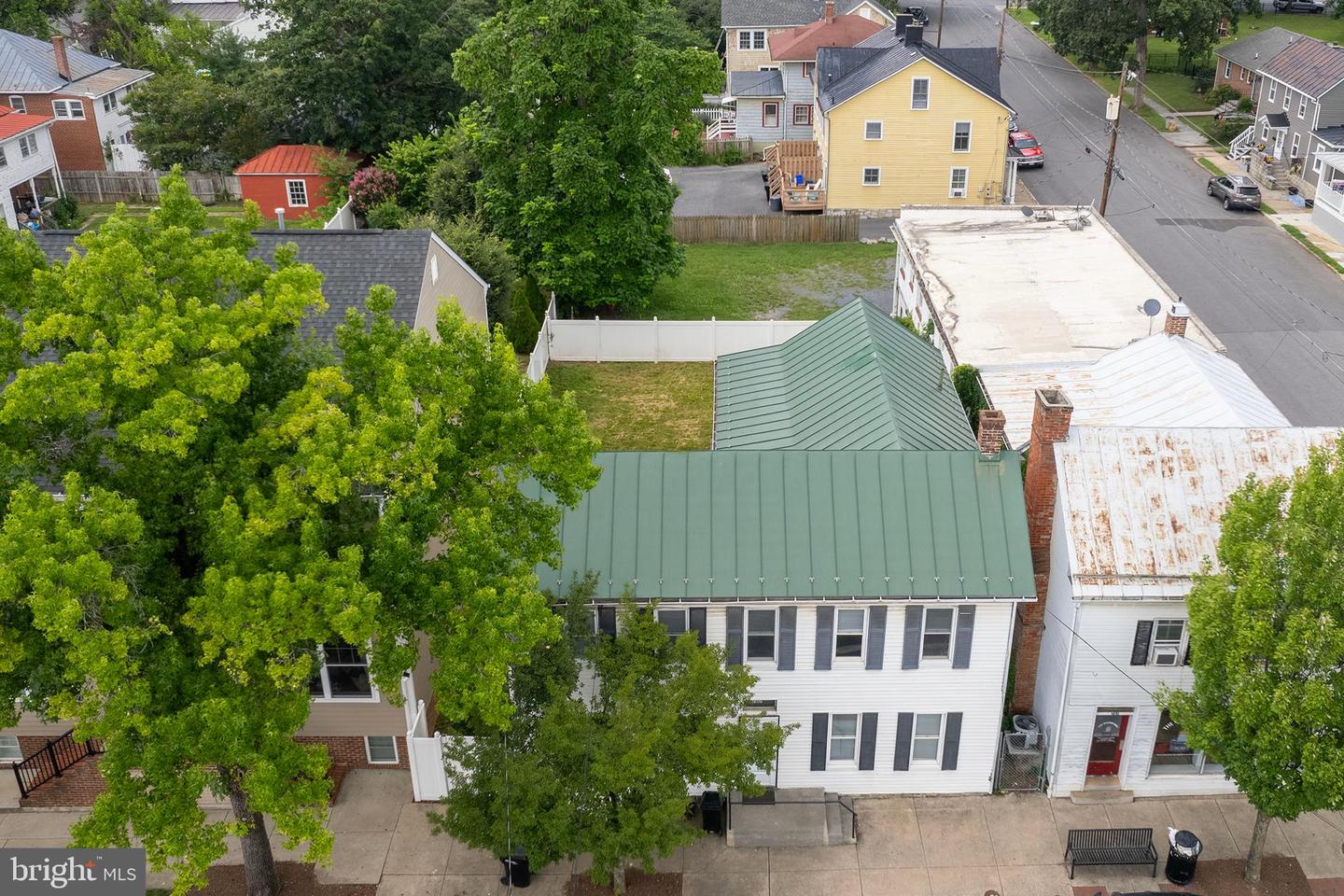 707 S BRADDOCK ST, WINCHESTER, Virginia 22601, 5 Bedrooms Bedrooms, ,2 BathroomsBathrooms,Residential,For sale,707 S BRADDOCK ST,VAWI2008680 MLS # VAWI2008680