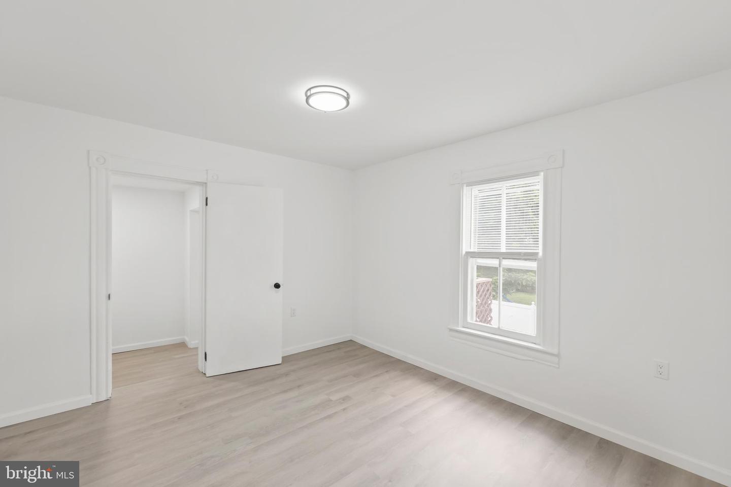 707 S BRADDOCK ST, WINCHESTER, Virginia 22601, 5 Bedrooms Bedrooms, ,2 BathroomsBathrooms,Residential,For sale,707 S BRADDOCK ST,VAWI2008680 MLS # VAWI2008680