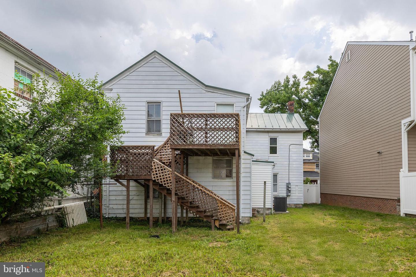 707 S BRADDOCK ST, WINCHESTER, Virginia 22601, 5 Bedrooms Bedrooms, ,2 BathroomsBathrooms,Residential,For sale,707 S BRADDOCK ST,VAWI2008680 MLS # VAWI2008680