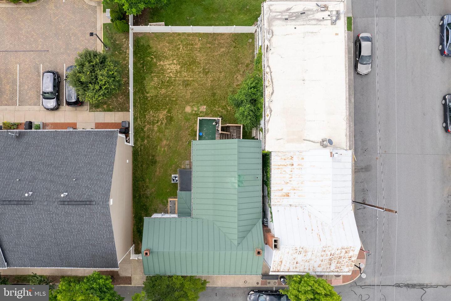 707 S BRADDOCK ST, WINCHESTER, Virginia 22601, 5 Bedrooms Bedrooms, ,2 BathroomsBathrooms,Residential,For sale,707 S BRADDOCK ST,VAWI2008680 MLS # VAWI2008680