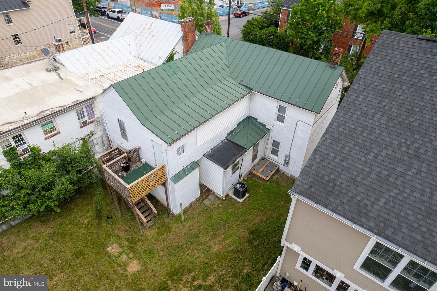 707 S BRADDOCK ST, WINCHESTER, Virginia 22601, 5 Bedrooms Bedrooms, ,2 BathroomsBathrooms,Residential,For sale,707 S BRADDOCK ST,VAWI2008680 MLS # VAWI2008680