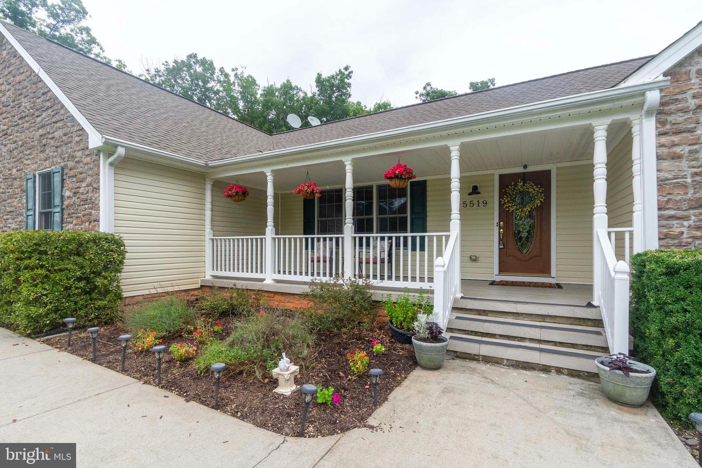 5519 BAZZANELLA DR, MINERAL, Virginia 23117, 5 Bedrooms Bedrooms, ,4 BathroomsBathrooms,Residential,For sale,5519 BAZZANELLA DR,VASP2034670 MLS # VASP2034670