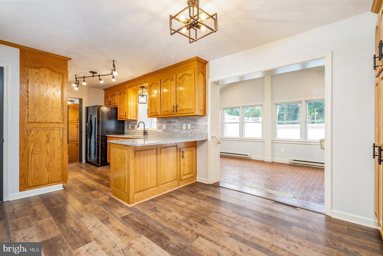 309 2ND ST, GROTTOES, Virginia 24441, 3 Bedrooms Bedrooms, ,2 BathroomsBathrooms,Residential,For sale,309 2ND ST,VARO2002436 MLS # VARO2002436