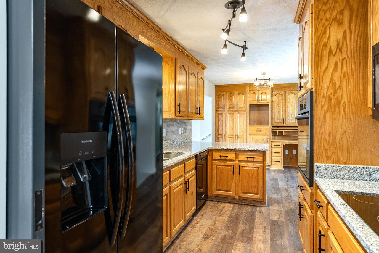 309 2ND ST, GROTTOES, Virginia 24441, 3 Bedrooms Bedrooms, ,2 BathroomsBathrooms,Residential,For sale,309 2ND ST,VARO2002436 MLS # VARO2002436