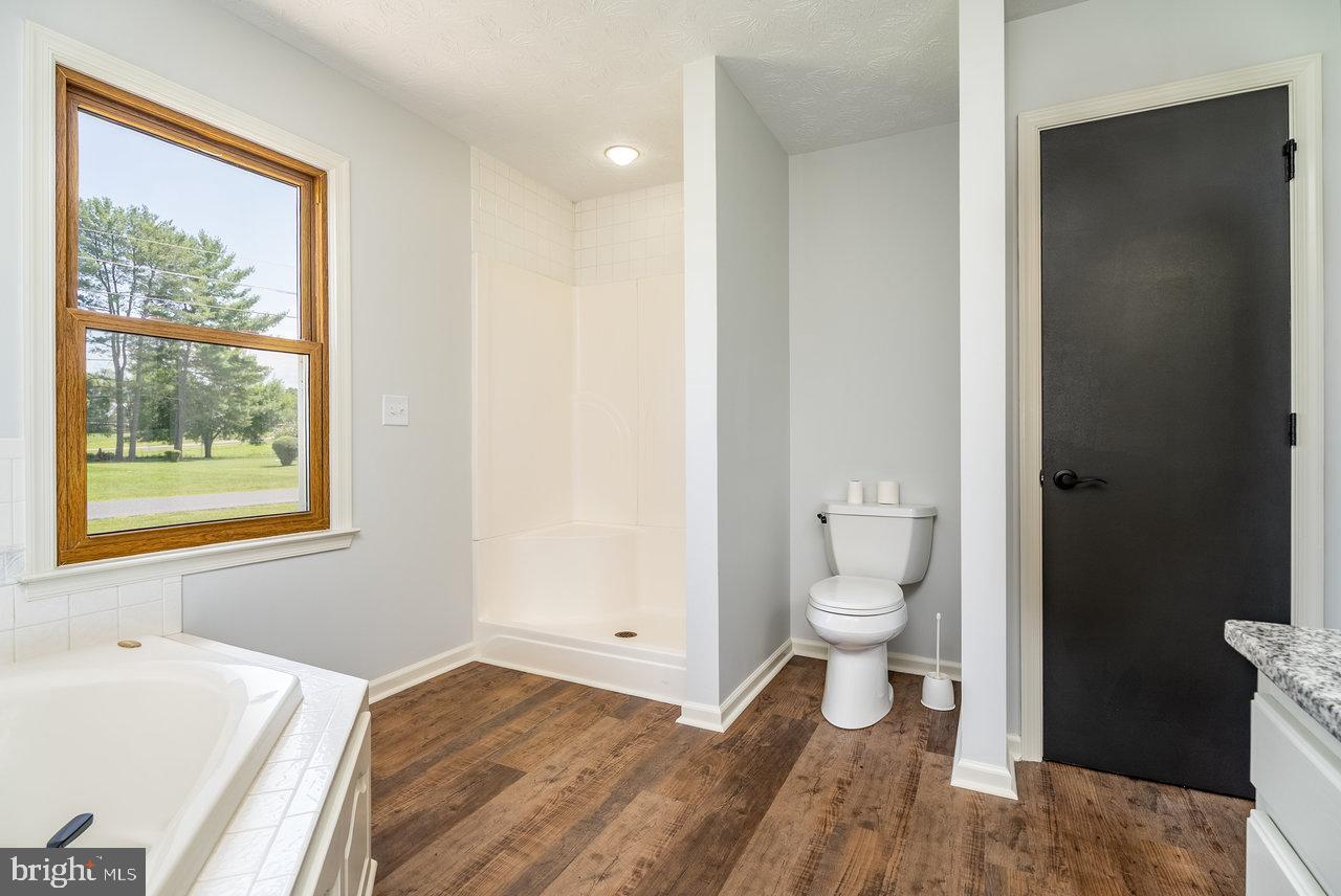309 2ND ST, GROTTOES, Virginia 24441, 3 Bedrooms Bedrooms, ,2 BathroomsBathrooms,Residential,For sale,309 2ND ST,VARO2002436 MLS # VARO2002436