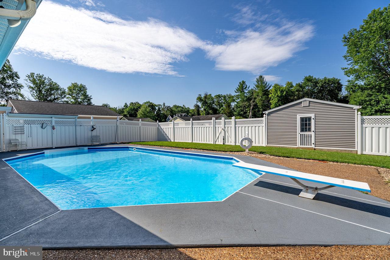 309 2ND ST, GROTTOES, Virginia 24441, 3 Bedrooms Bedrooms, ,2 BathroomsBathrooms,Residential,For sale,309 2ND ST,VARO2002436 MLS # VARO2002436
