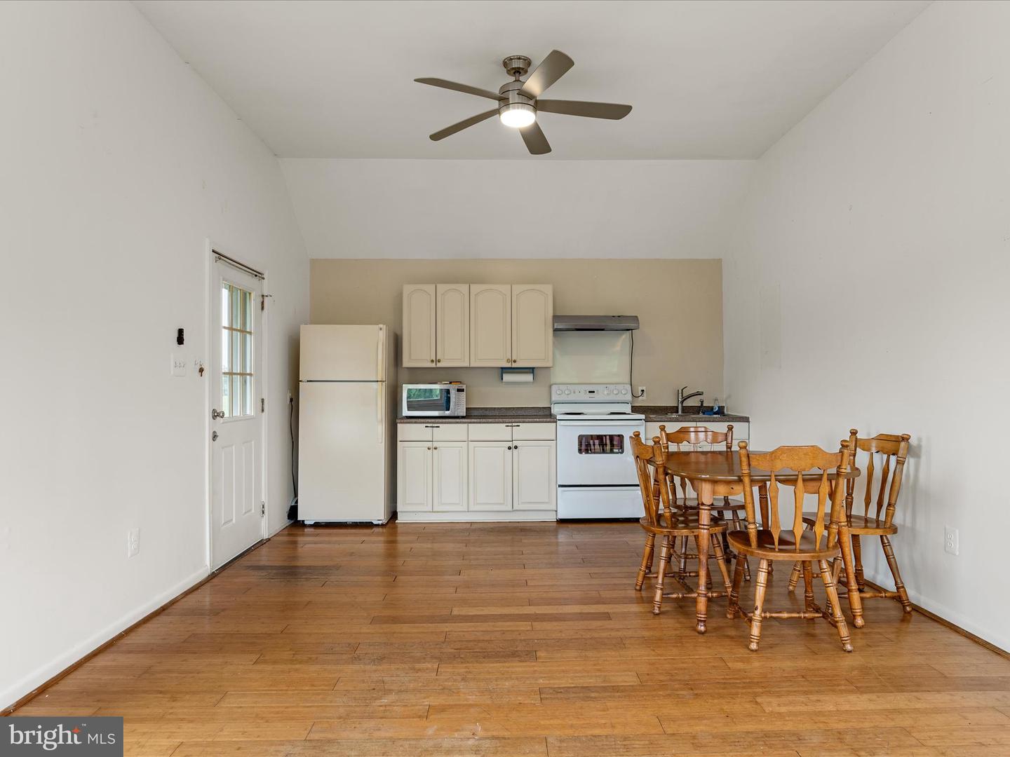 3959 COBBLER MOUNTAIN RD, DELAPLANE, Virginia 20144, 3 Bedrooms Bedrooms, ,2 BathroomsBathrooms,Residential,For sale,3959 COBBLER MOUNTAIN RD,VAFQ2017454 MLS # VAFQ2017454