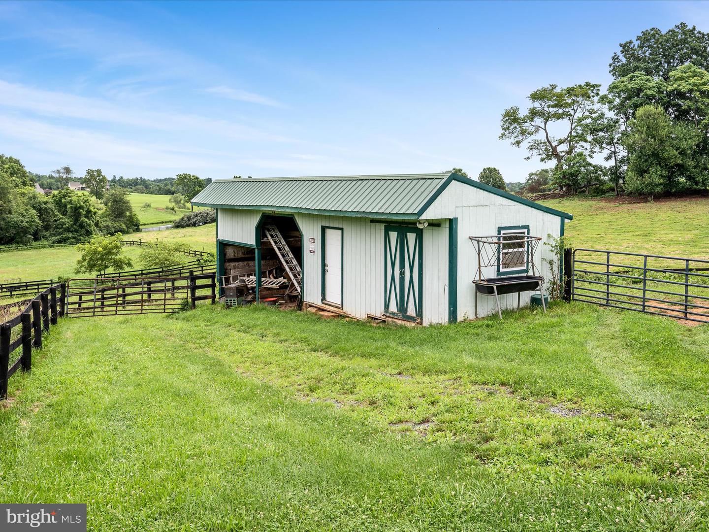 3959 COBBLER MOUNTAIN RD, DELAPLANE, Virginia 20144, 3 Bedrooms Bedrooms, ,2 BathroomsBathrooms,Residential,For sale,3959 COBBLER MOUNTAIN RD,VAFQ2017454 MLS # VAFQ2017454