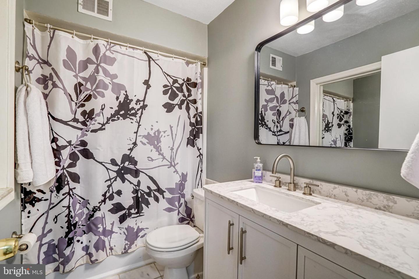 8330 DARLINGTON ST #467, SPRINGFIELD, Virginia 22152, 2 Bedrooms Bedrooms, ,2 BathroomsBathrooms,Residential,For sale,8330 DARLINGTON ST #467,VAFX2255514 MLS # VAFX2255514 8330 DARLINGTON ST #467, SPRINGFIELD, Virginia 22152, 2 Bedrooms Bedrooms, ,2 BathroomsBathrooms,Residential,For sale,8330 DARLINGTON ST #467,VAFX2255514 MLS # VAFX2255514