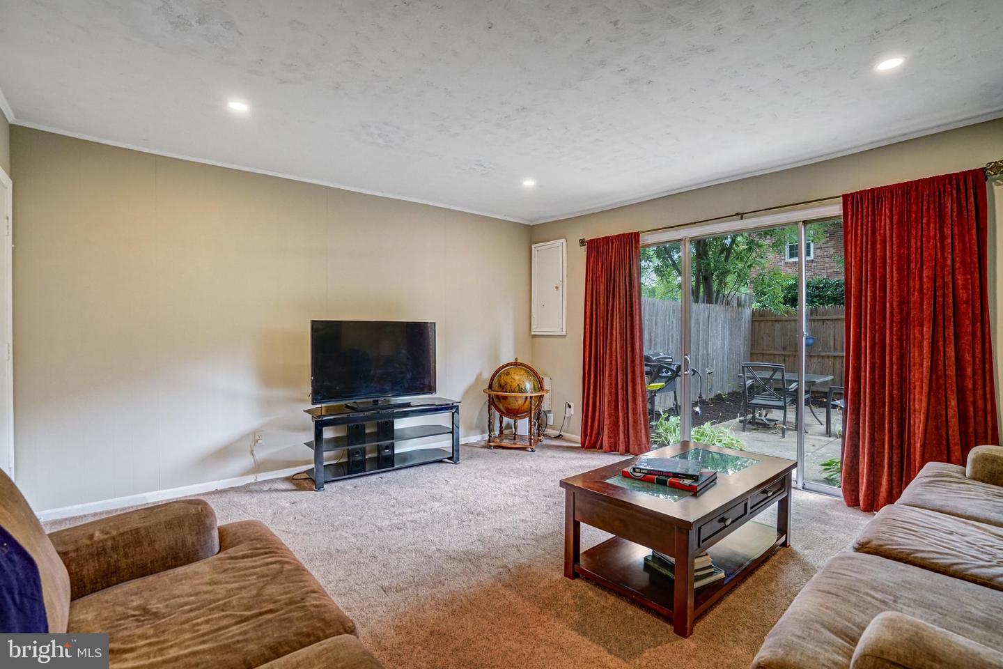 8330 DARLINGTON ST #467, SPRINGFIELD, Virginia 22152, 2 Bedrooms Bedrooms, ,2 BathroomsBathrooms,Residential,For sale,8330 DARLINGTON ST #467,VAFX2255514 MLS # VAFX2255514 8330 DARLINGTON ST #467, SPRINGFIELD, Virginia 22152, 2 Bedrooms Bedrooms, ,2 BathroomsBathrooms,Residential,For sale,8330 DARLINGTON ST #467,VAFX2255514 MLS # VAFX2255514