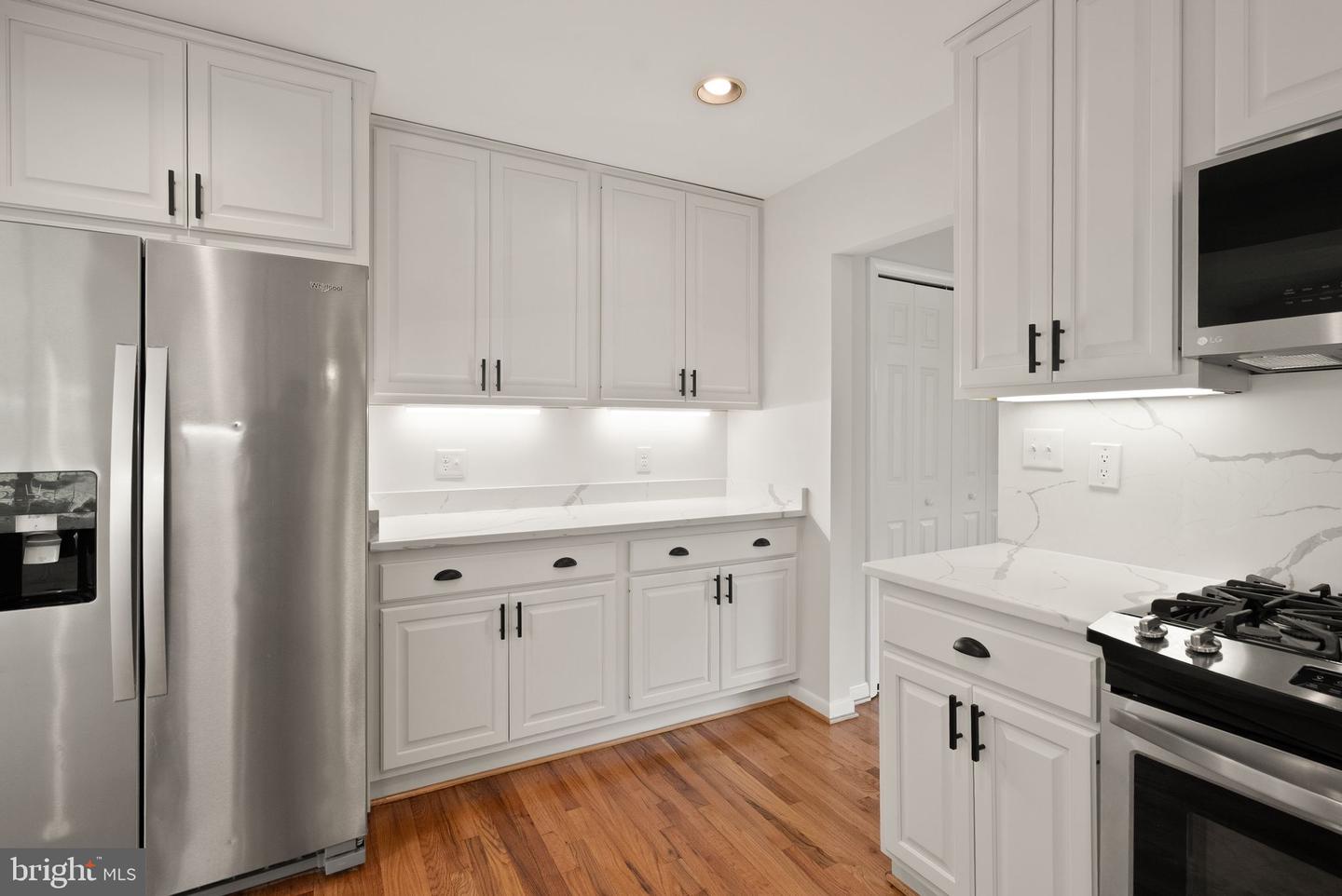 3906 IVYDALE DR, ANNANDALE, Virginia 22003, 3 Bedrooms Bedrooms, ,3 BathroomsBathrooms,Residential,For sale,3906 IVYDALE DR,VAFX2255078 MLS # VAFX2255078