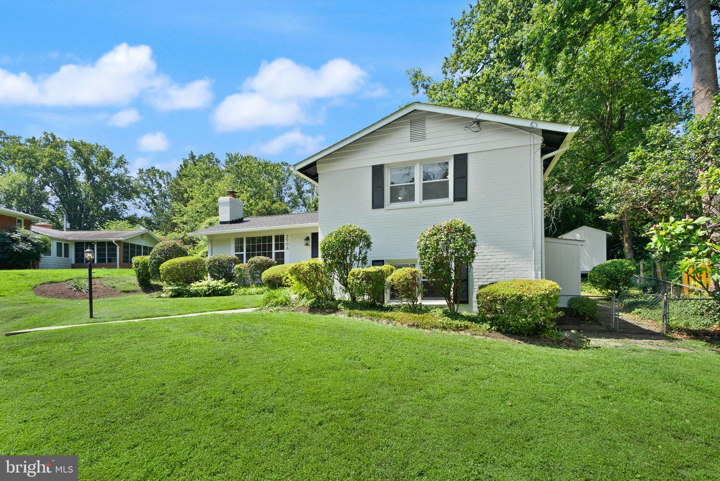 3906 IVYDALE DR, ANNANDALE, Virginia 22003, 3 Bedrooms Bedrooms, ,3 BathroomsBathrooms,Residential,For sale,3906 IVYDALE DR,VAFX2255078 MLS # VAFX2255078