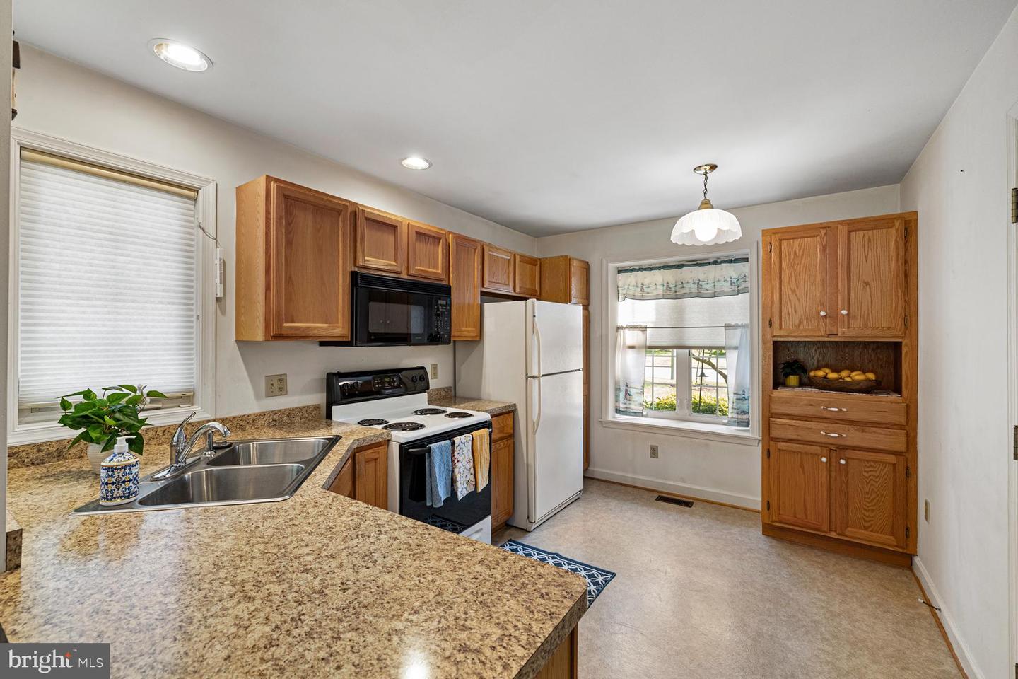 231 SOUTHRIDGE CT, WOODSTOCK, Virginia 22664, 2 Bedrooms Bedrooms, ,2 BathroomsBathrooms,Residential,For sale,231 SOUTHRIDGE CT,VASH2011962 MLS # VASH2011962