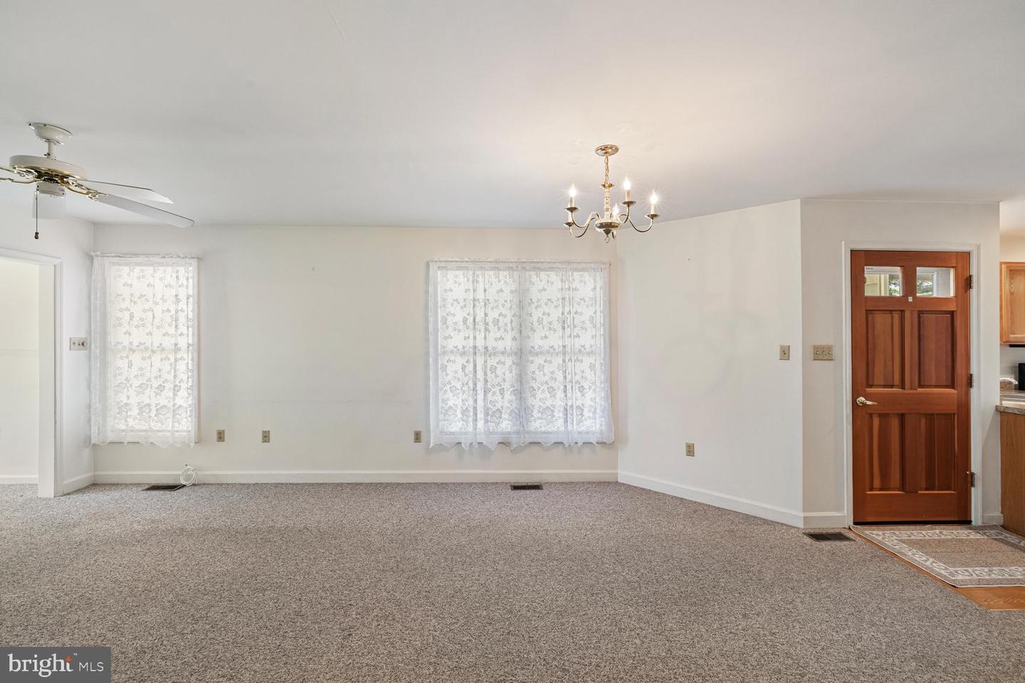 231 SOUTHRIDGE CT, WOODSTOCK, Virginia 22664, 2 Bedrooms Bedrooms, ,2 BathroomsBathrooms,Residential,For sale,231 SOUTHRIDGE CT,VASH2011962 MLS # VASH2011962