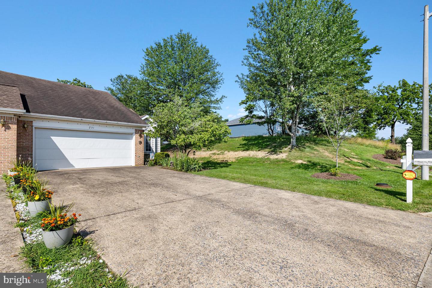 231 SOUTHRIDGE CT, WOODSTOCK, Virginia 22664, 2 Bedrooms Bedrooms, ,2 BathroomsBathrooms,Residential,For sale,231 SOUTHRIDGE CT,VASH2011962 MLS # VASH2011962