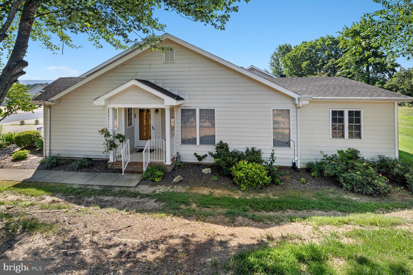 231 SOUTHRIDGE CT, WOODSTOCK, Virginia 22664, 2 Bedrooms Bedrooms, ,2 BathroomsBathrooms,Residential,For sale,231 SOUTHRIDGE CT,VASH2011962 MLS # VASH2011962