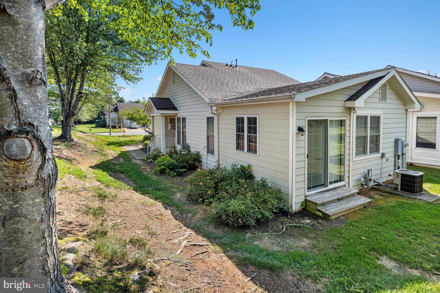 231 SOUTHRIDGE CT, WOODSTOCK, Virginia 22664, 2 Bedrooms Bedrooms, ,2 BathroomsBathrooms,Residential,For sale,231 SOUTHRIDGE CT,VASH2011962 MLS # VASH2011962