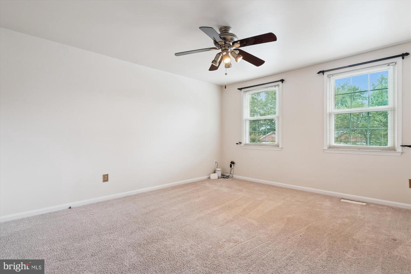 13729 SPRINGSTONE DR, CLIFTON, Virginia 20124, 4 Bedrooms Bedrooms, ,3 BathroomsBathrooms,Residential,For sale,13729 SPRINGSTONE DR,VAFX2254744 MLS # VAFX2254744
