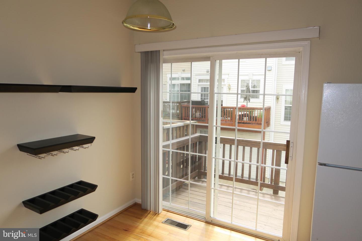 5818 COWLING CT, ALEXANDRIA, Virginia 22304, 3 Bedrooms Bedrooms, ,3 BathroomsBathrooms,Residential,For sale,5818 COWLING CT,VAAX2047348 MLS # VAAX2047348