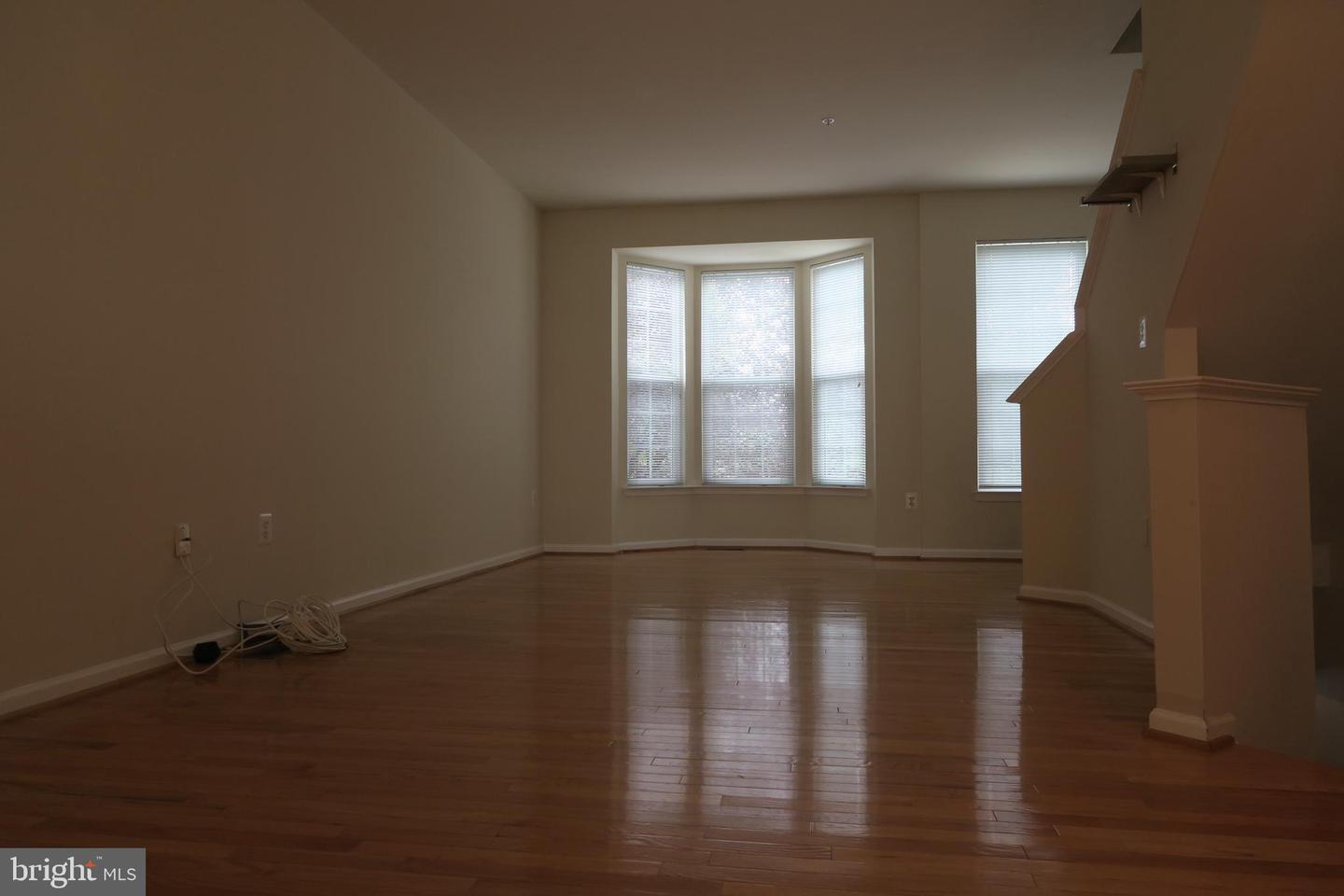 5818 COWLING CT, ALEXANDRIA, Virginia 22304, 3 Bedrooms Bedrooms, ,3 BathroomsBathrooms,Residential,For sale,5818 COWLING CT,VAAX2047348 MLS # VAAX2047348