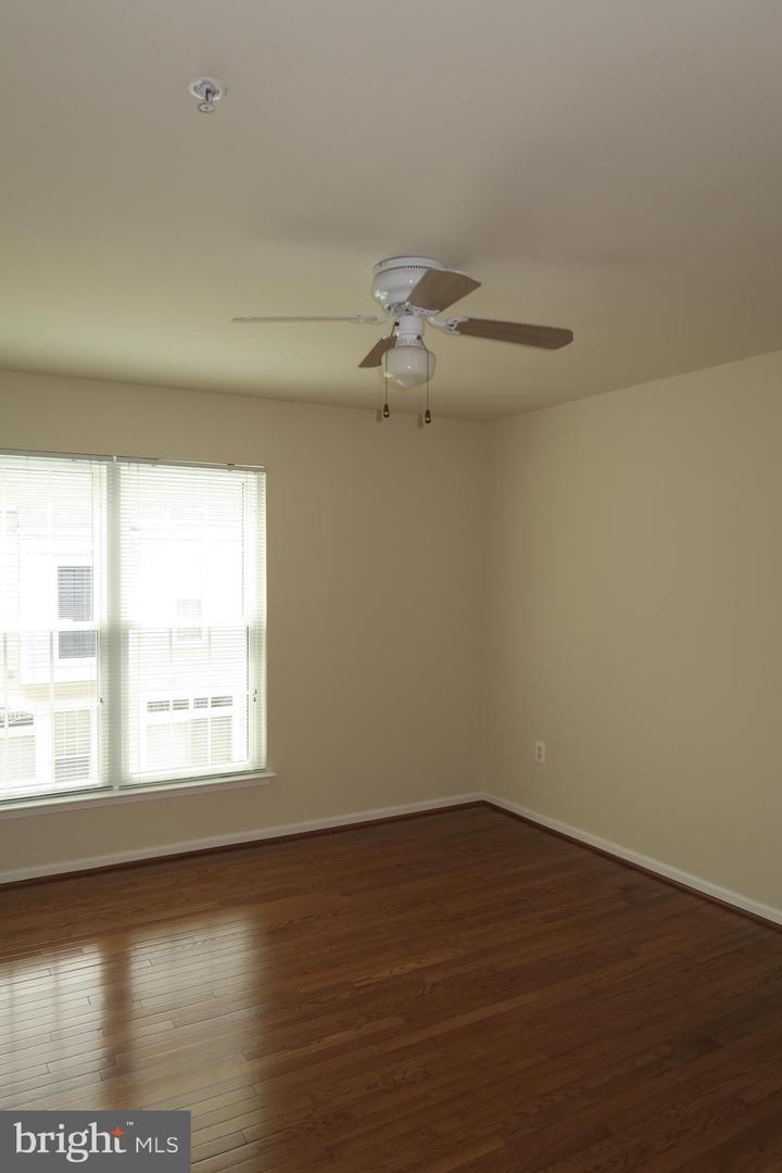 5818 COWLING CT, ALEXANDRIA, Virginia 22304, 3 Bedrooms Bedrooms, ,3 BathroomsBathrooms,Residential,For sale,5818 COWLING CT,VAAX2047348 MLS # VAAX2047348
