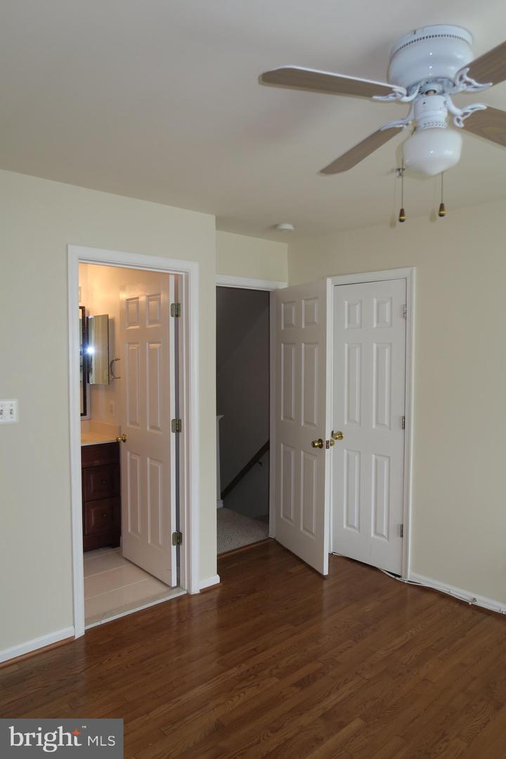 5818 COWLING CT, ALEXANDRIA, Virginia 22304, 3 Bedrooms Bedrooms, ,3 BathroomsBathrooms,Residential,For sale,5818 COWLING CT,VAAX2047348 MLS # VAAX2047348