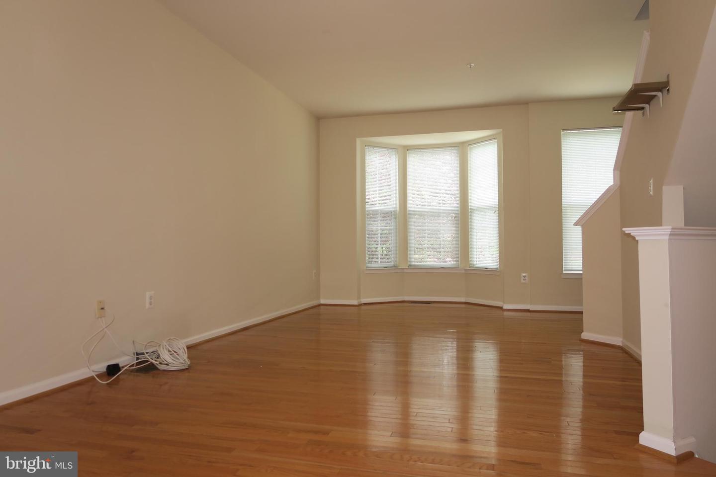 5818 COWLING CT, ALEXANDRIA, Virginia 22304, 3 Bedrooms Bedrooms, ,3 BathroomsBathrooms,Residential,For sale,5818 COWLING CT,VAAX2047348 MLS # VAAX2047348