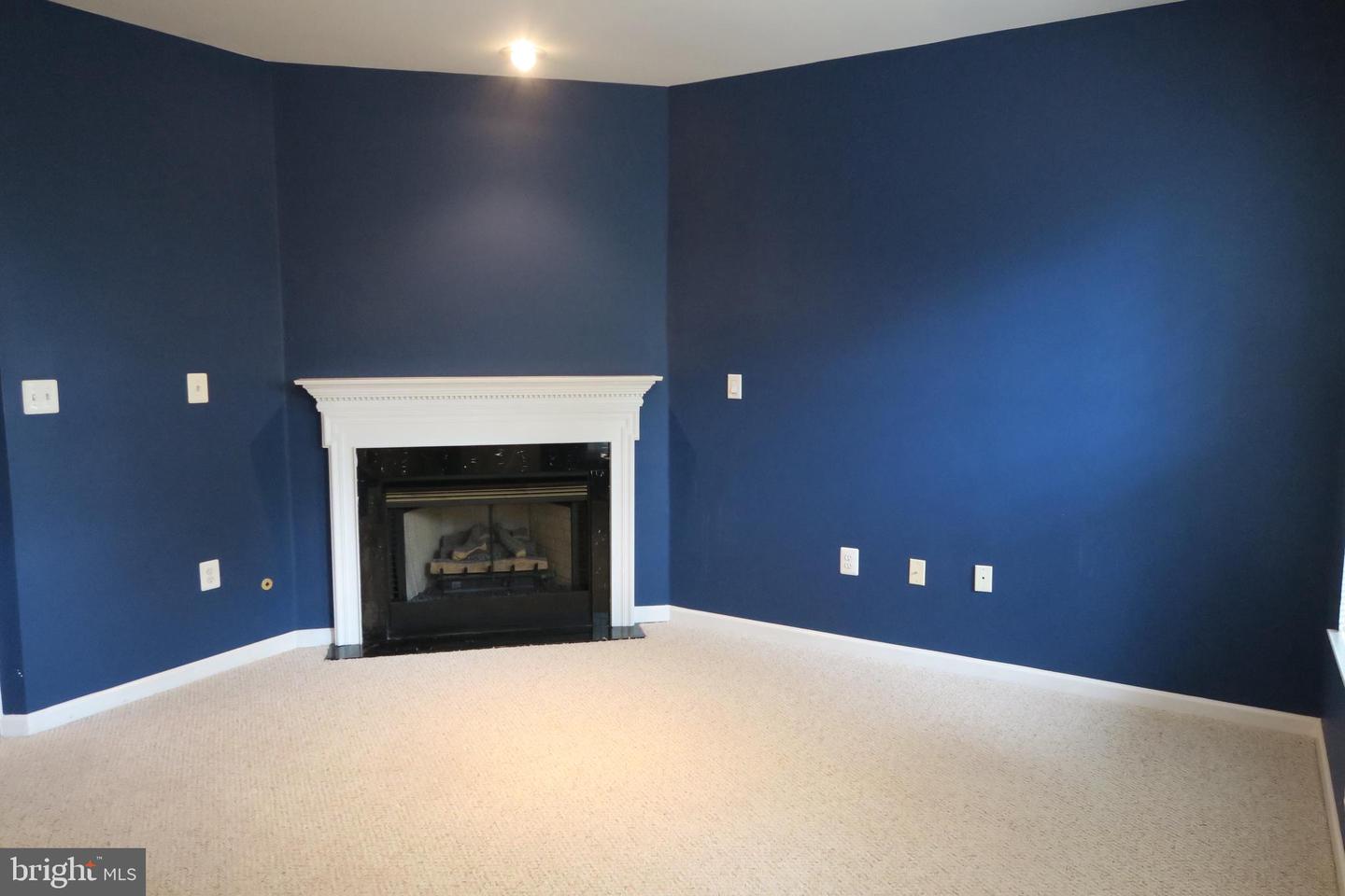 5818 COWLING CT, ALEXANDRIA, Virginia 22304, 3 Bedrooms Bedrooms, ,3 BathroomsBathrooms,Residential,For sale,5818 COWLING CT,VAAX2047348 MLS # VAAX2047348