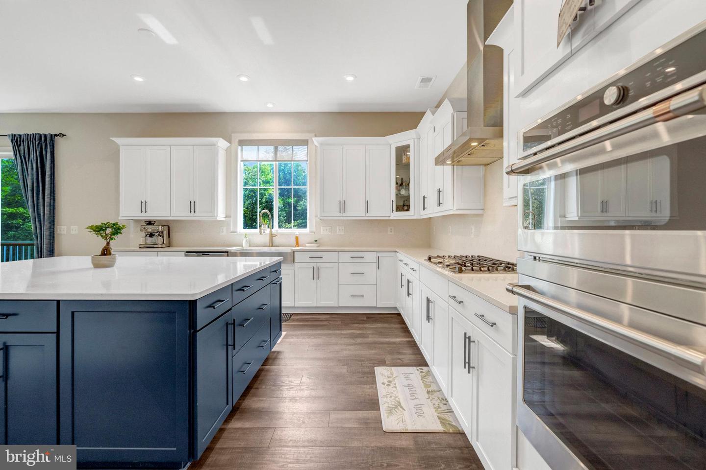 7386 SUGAR MAGNOLIA LOOP, GAINESVILLE, Virginia 20155, 5 Bedrooms Bedrooms, ,5 BathroomsBathrooms,Residential,For sale,7386 SUGAR MAGNOLIA LOOP,VAPW2098892 MLS # VAPW2098892