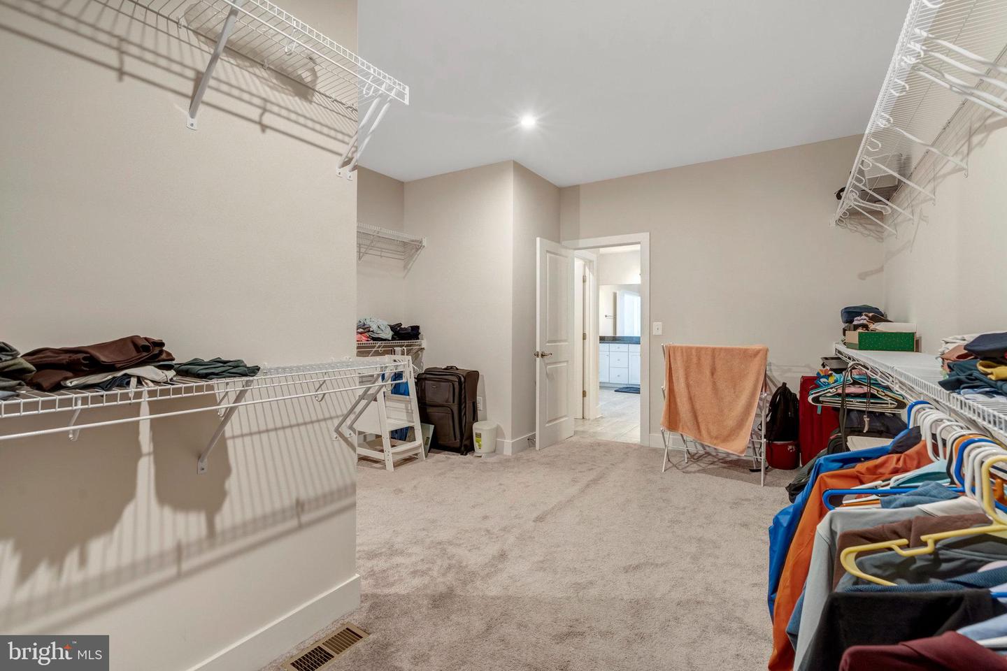7386 SUGAR MAGNOLIA LOOP, GAINESVILLE, Virginia 20155, 5 Bedrooms Bedrooms, ,5 BathroomsBathrooms,Residential,For sale,7386 SUGAR MAGNOLIA LOOP,VAPW2098892 MLS # VAPW2098892