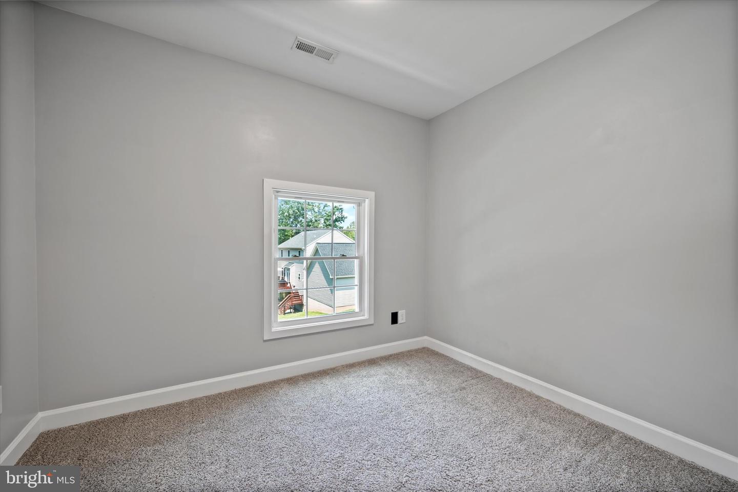 8042 COBB RD, MANASSAS, Virginia 20112, 4 Bedrooms Bedrooms, ,3 BathroomsBathrooms,Residential,For sale,8042 COBB RD,VAPW2098968 MLS # VAPW2098968