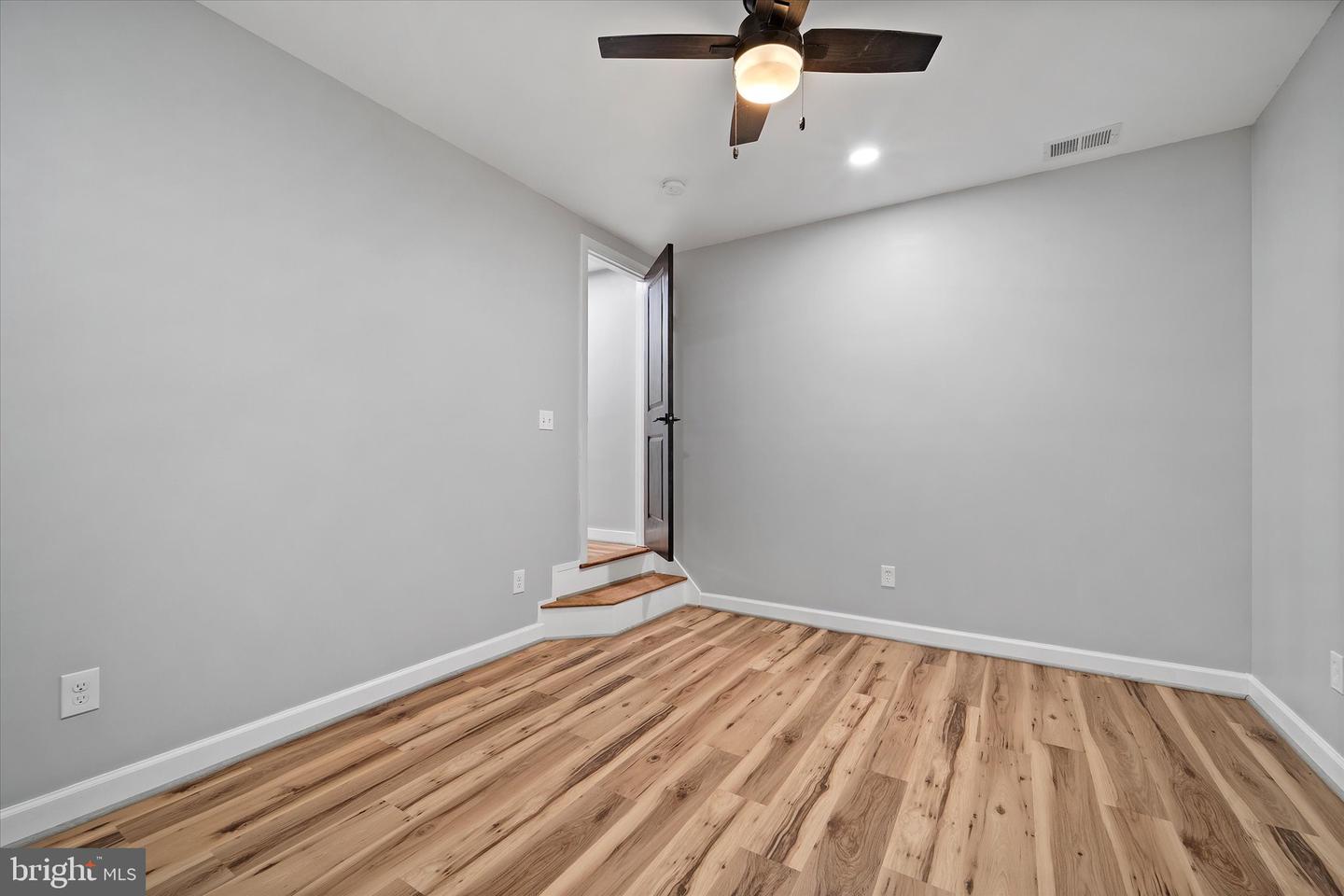 8042 COBB RD, MANASSAS, Virginia 20112, 4 Bedrooms Bedrooms, ,3 BathroomsBathrooms,Residential,For sale,8042 COBB RD,VAPW2098968 MLS # VAPW2098968