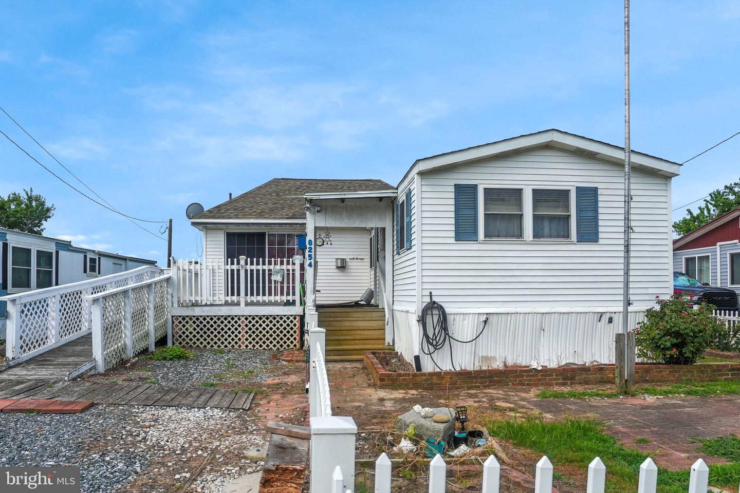 8254 SEA BREEZE DR, CHINCOTEAGUE ISLAND, Virginia 23336, 2 Bedrooms Bedrooms, ,1 BathroomBathrooms,Residential,For sale,8254 SEA BREEZE DR,VAAC2002032 MLS # VAAC2002032