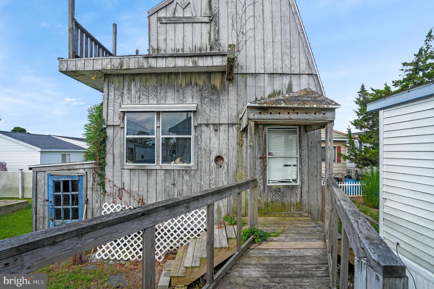 8254 SEA BREEZE DR, CHINCOTEAGUE ISLAND, Virginia 23336, 2 Bedrooms Bedrooms, ,1 BathroomBathrooms,Residential,For sale,8254 SEA BREEZE DR,VAAC2002032 MLS # VAAC2002032