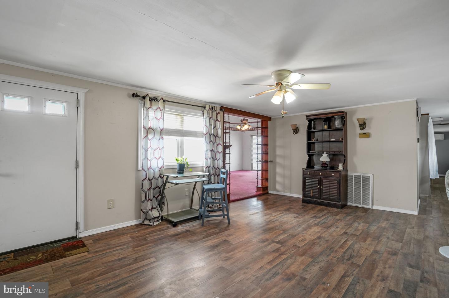 8254 SEA BREEZE DR, CHINCOTEAGUE ISLAND, Virginia 23336, 2 Bedrooms Bedrooms, ,1 BathroomBathrooms,Residential,For sale,8254 SEA BREEZE DR,VAAC2002032 MLS # VAAC2002032