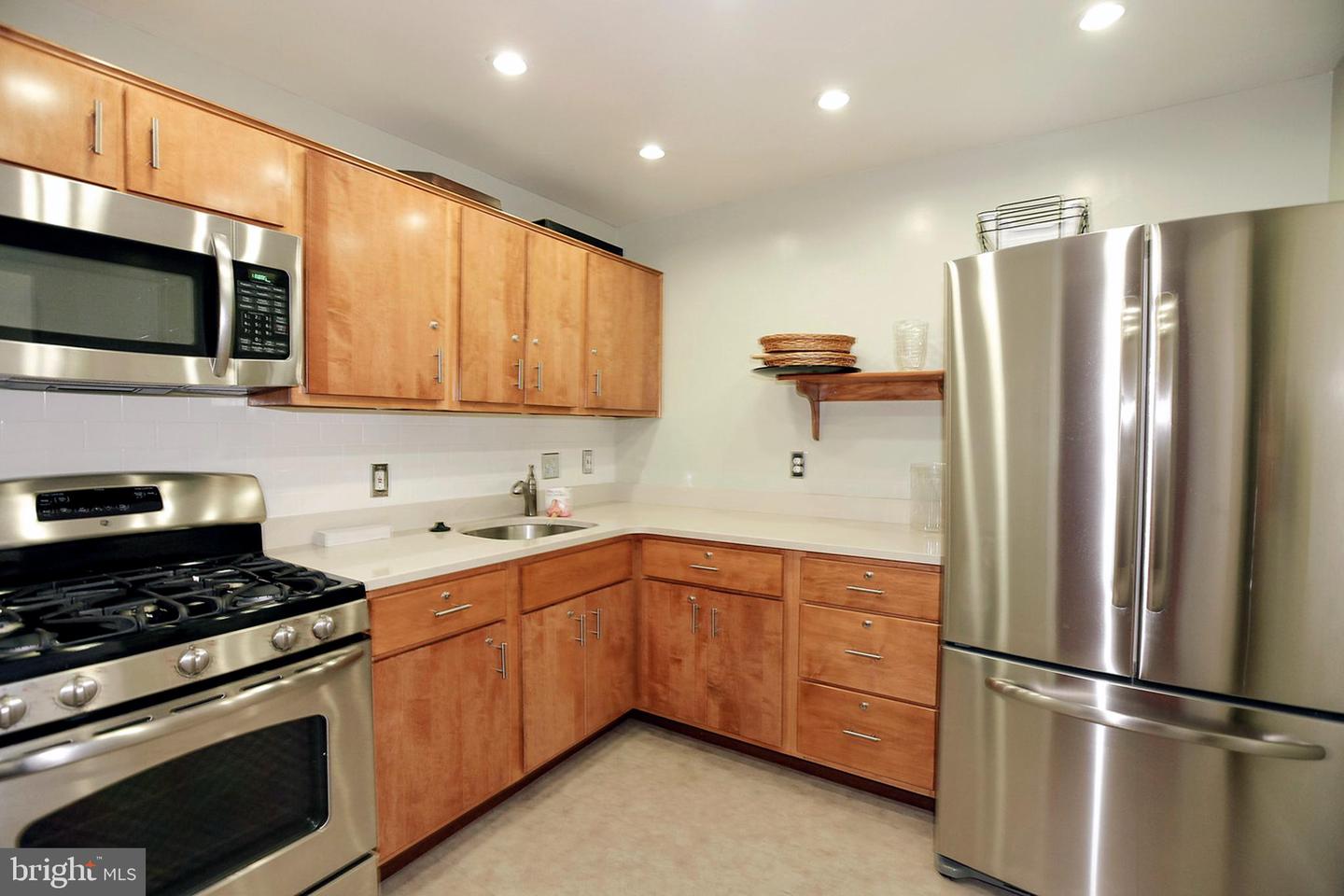 3001 VEAZEY TER NW #410, WASHINGTON, District Of Columbia 20008, 2 Bedrooms Bedrooms, ,2 BathroomsBathrooms,Residential,For sale,3001 VEAZEY TER NW #410,DCDC2209828 MLS # DCDC2209828
