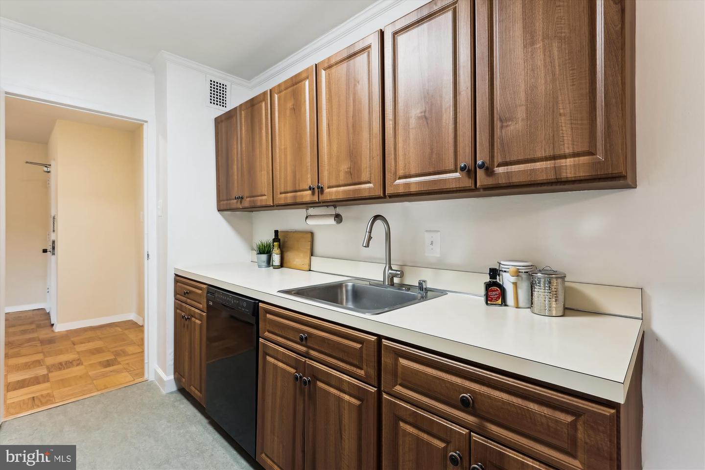 3001 VEAZEY TER NW #410, WASHINGTON, District Of Columbia 20008, 2 Bedrooms Bedrooms, ,2 BathroomsBathrooms,Residential,For sale,3001 VEAZEY TER NW #410,DCDC2209828 MLS # DCDC2209828